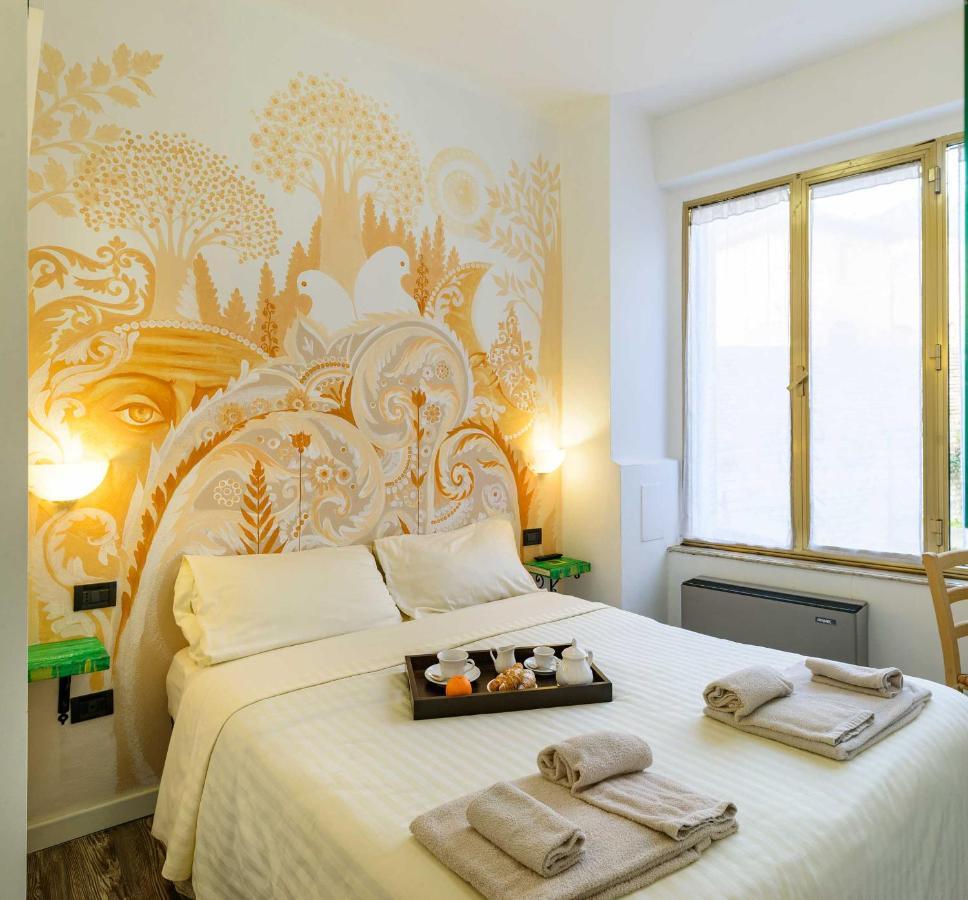 Hotel San Francesco E Il Lupo 古比奥 外观 照片