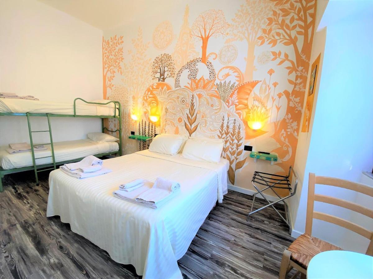 Hotel San Francesco E Il Lupo 古比奥 外观 照片