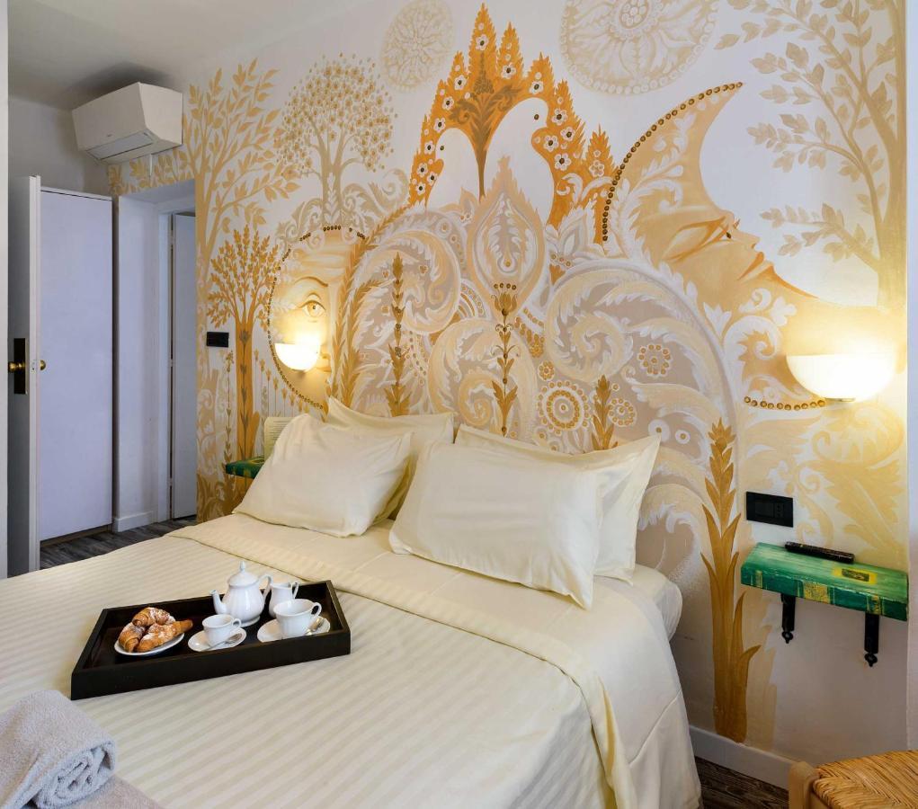 Hotel San Francesco E Il Lupo 古比奥 外观 照片