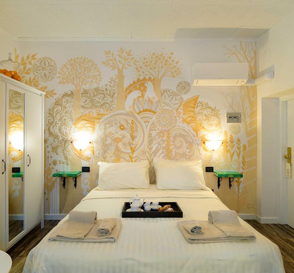 Hotel San Francesco E Il Lupo 古比奥 外观 照片