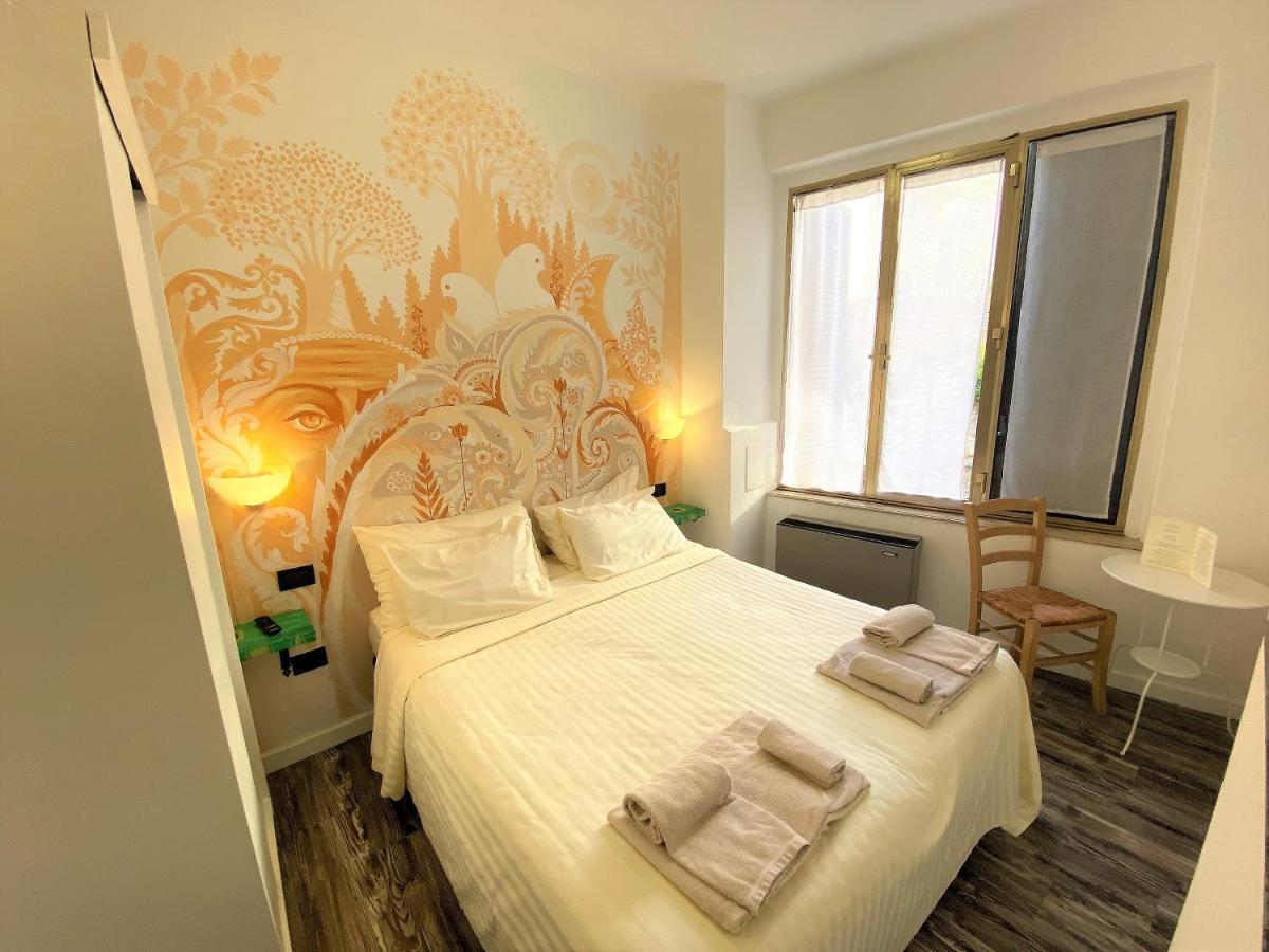 Hotel San Francesco E Il Lupo 古比奥 外观 照片