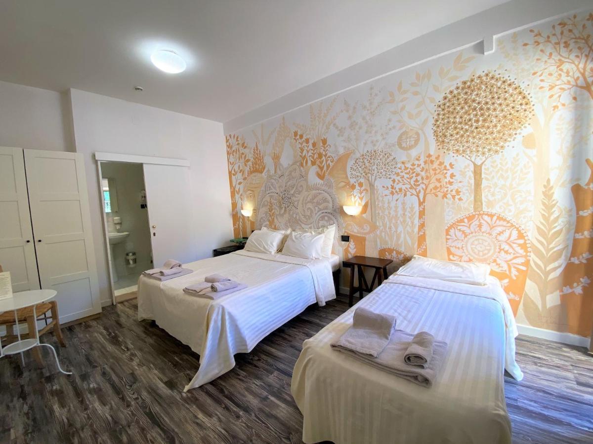 Hotel San Francesco E Il Lupo 古比奥 外观 照片
