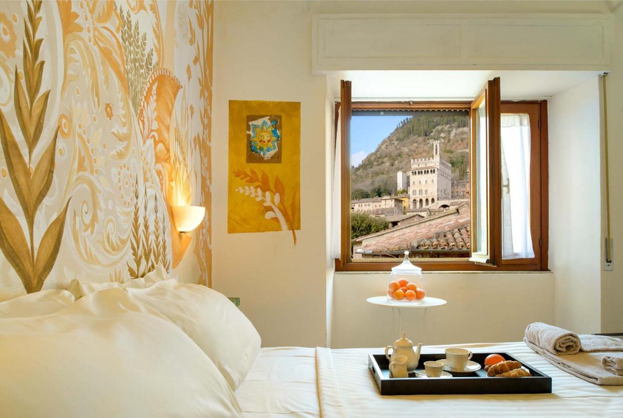 Hotel San Francesco E Il Lupo 古比奥 外观 照片